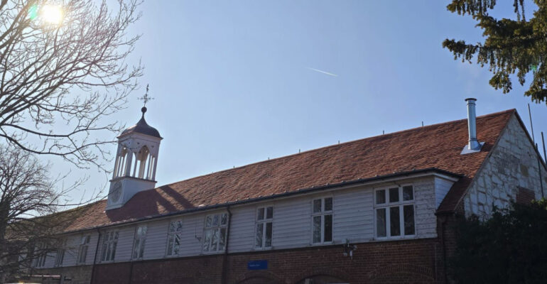 Use of plain clay roof tiles at Bisham Abbey